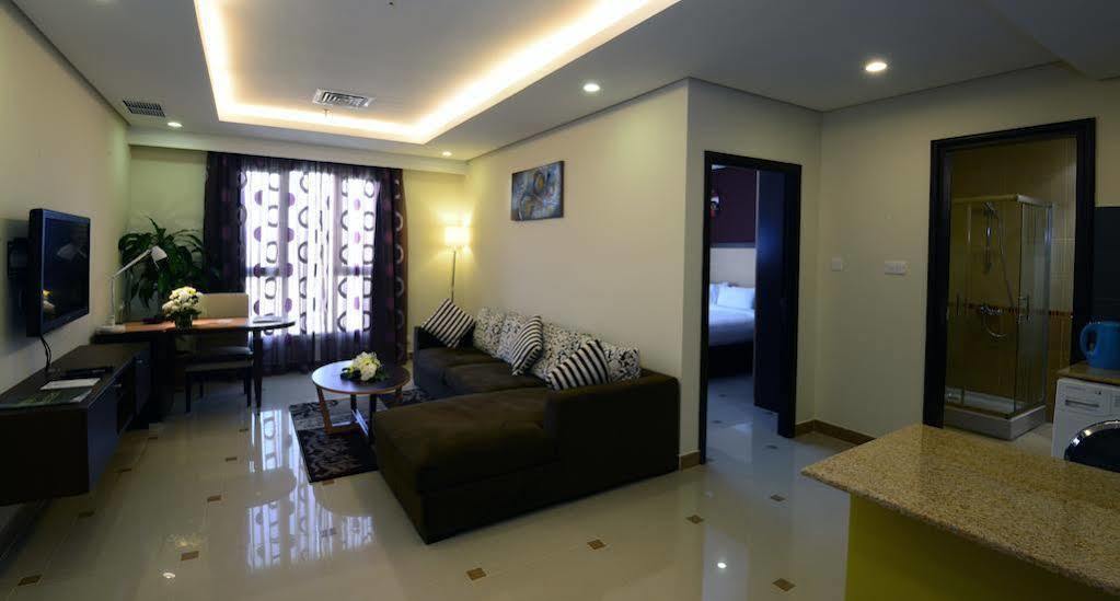 The Venue Resident (Adults Only) Aparthotel Kuvait Kültér fotó